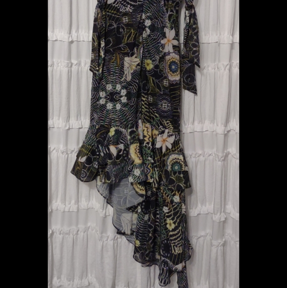 Dress - Picture 4 of 7